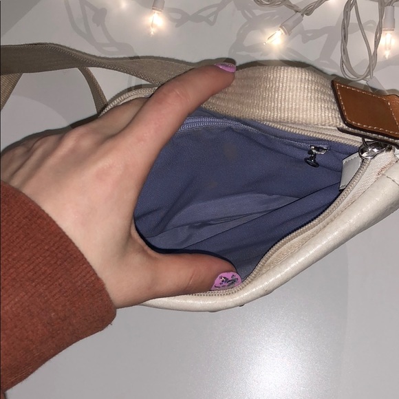 Cream Coach Crossbody Handbag - Picture 3 of 3